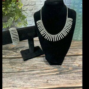 Vintage Rhinestone Necklace and Bracelet STE102